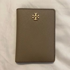 tory burch wallet